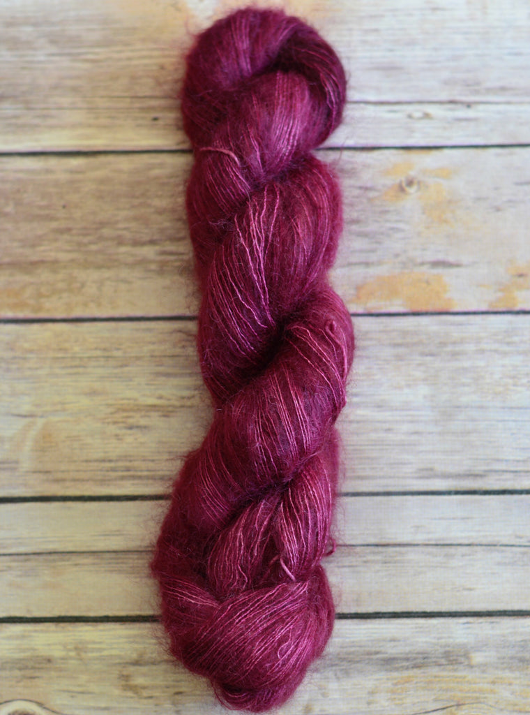'Maroona' - 72% Kid Mohair 28% Silk459 yds/50gr, Lace Weight