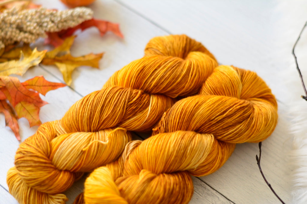 'Golden Light' - 100% Superwash Merino Wool Yarn, Single Ply, Fingering Weight, 437 Yards, 100 Grams